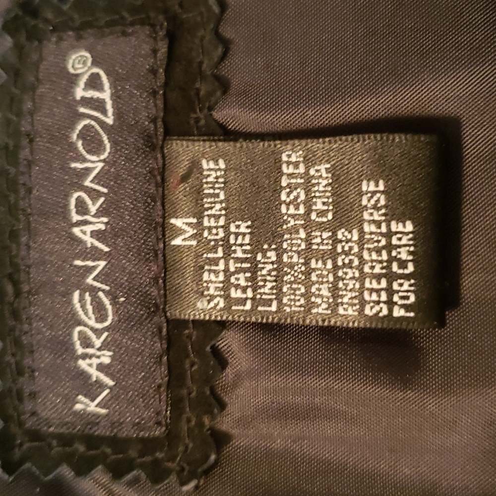 Short Suede Jacket - Picture 3 of 4